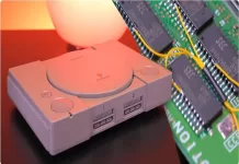 SONY PLAYSTATION 1 : Des moddeurs installent 16 Mo de RAM SONY PLAYSTATION 1